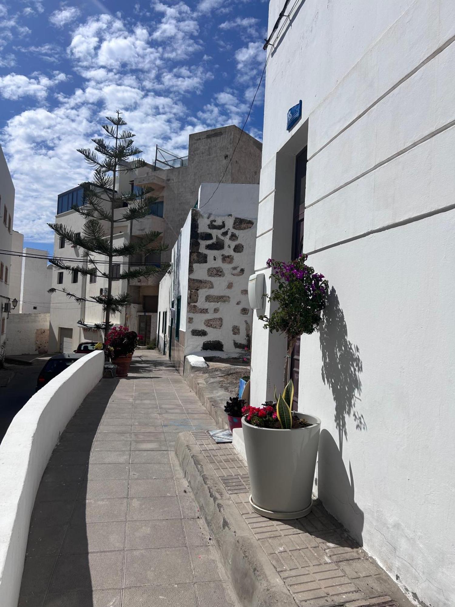 La Buganvilla Rooms Arrecife  Exterior photo